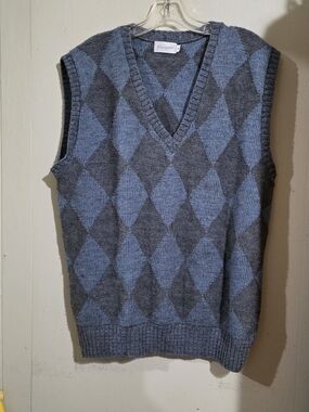 Blue & Gray Argyle V-Neck Sweater Vest Used Size L GIUSEPPE